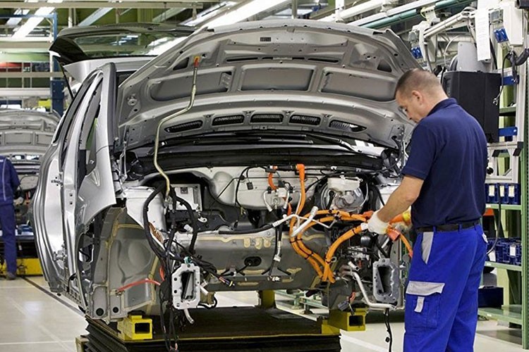 Dünya durdu, Türkiye üretimi artırdı