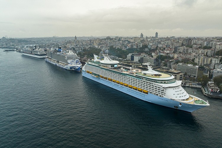 İstanbul kruvaziyer turizminde 1 milyon yolcu hedefine ilerliyor