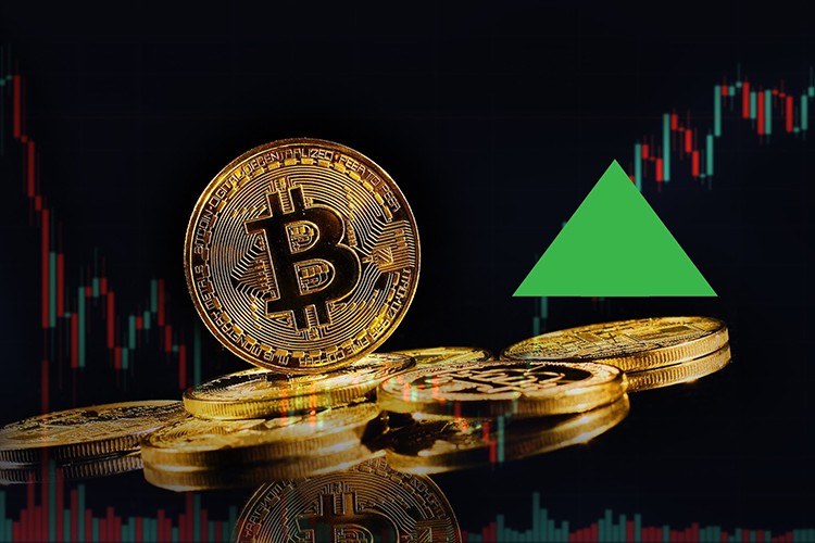 Bitcoin'in performansı, S&P 500 ve Nasdaq'ı geride bıraktı