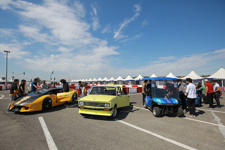 Geleceğin otonom araçları Bilişim Vadisi'nde yarışacak