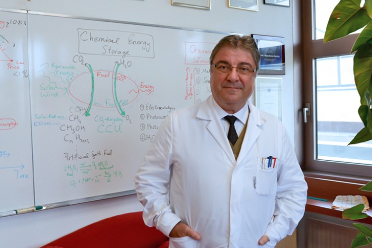 Selçuk Yaşar Ödülü Prof. Dr. Sarıçiftçi'nin oldu