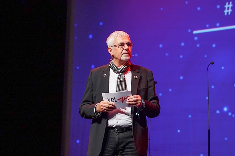 Zorlu-MEF Yetgen Öğretmen Eğitimi Programı'nın üçüncü dönemi başladı