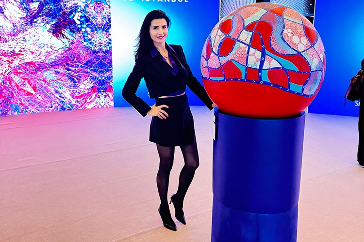 Her şeyin özü boşluklar