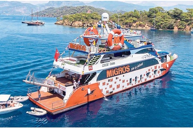 Migros, Deniz Market teknesiyle yaz sezonunu açtı