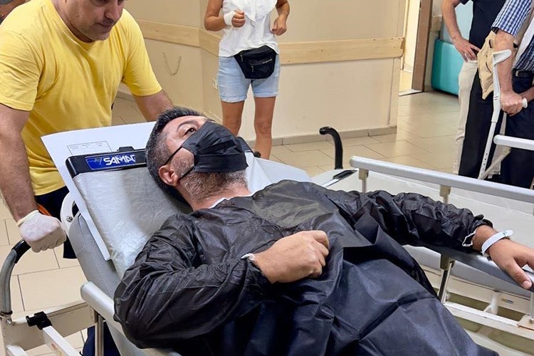 Ünlü sanatçı acil ameliyata alındı