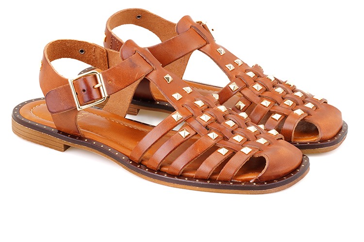 Rengarenk Deri Bodrum Sandaletleriyle Dikkatler Üzerinizde