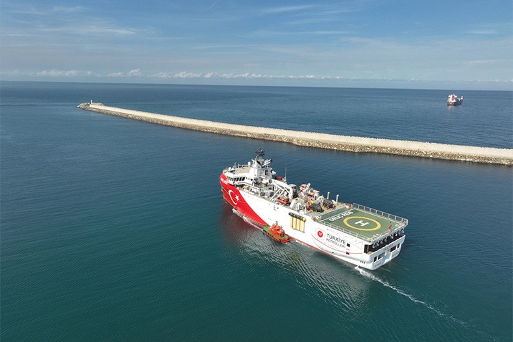 Oruç Reis cumartesi günü Somali'ye doğru yola çıkacak