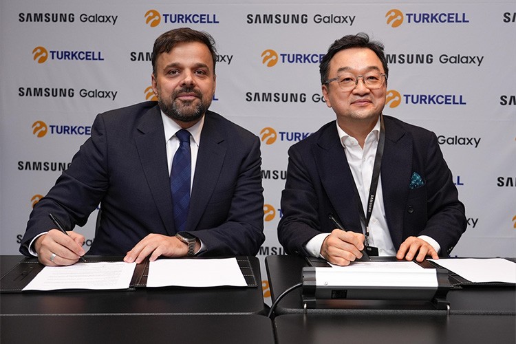 Turkcell ve Samsung 5G destekli akıllı cihazlar için işbirliğine imza attı