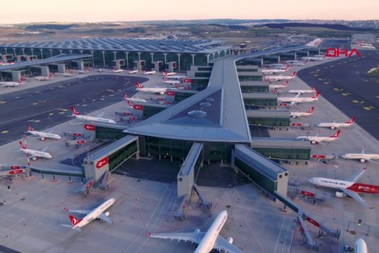 Avrupa'nın en yoğun havalimanı oldu