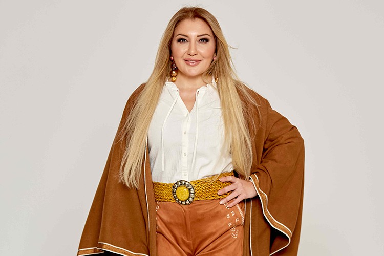 Elvan Elvan'dan umut dolu bir Merhaba