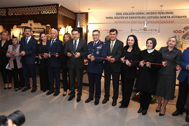'102. Yılda 100+2 Sergi' projesi bu kez Kütahya'da hayat buluyor