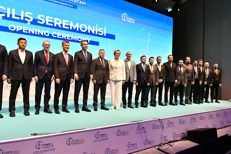 Rüzgar enerjisi sektörü izmir'de buluştu