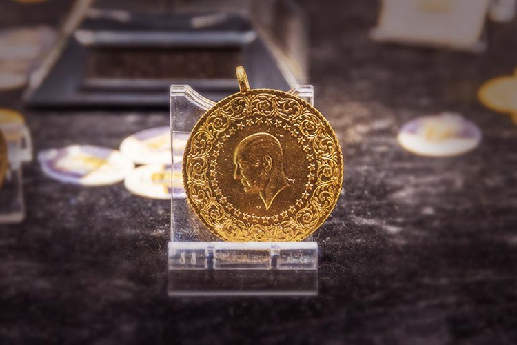 Altın mevduatı yıllık bazda iki katına çıktı