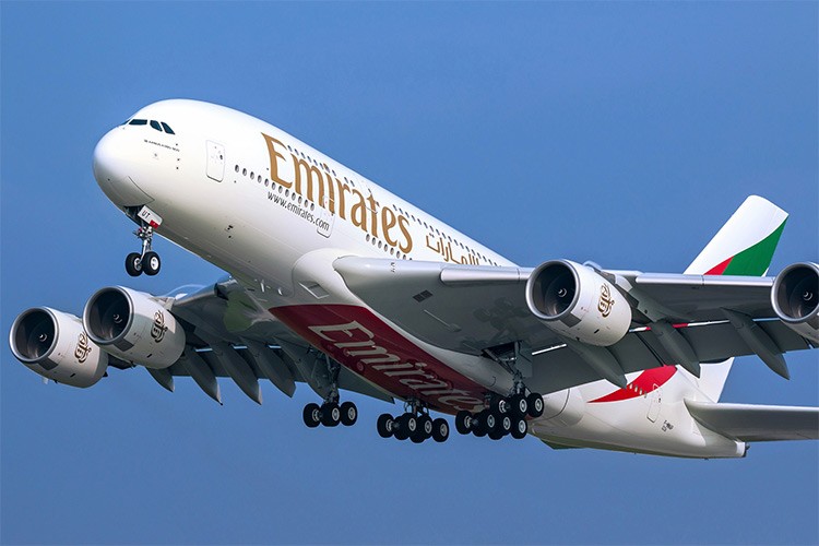 Emirates, bugünkü tüm İran uçuşlarını iptal etti