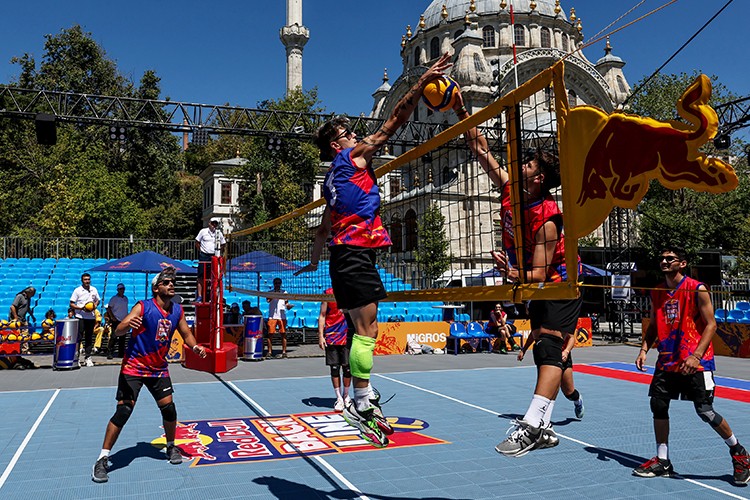 Red Bull Back Line'da Kazanan İstanbul'da Belli Oluyor