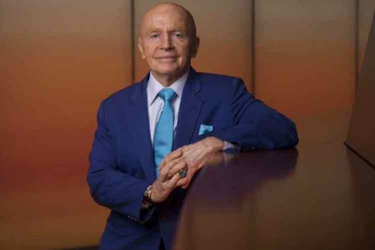 Türk şirketlerine "yatırıma devam" mesajı