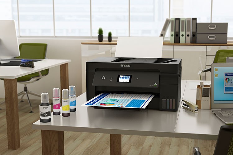 40 şehirde 60 köy okulunda eğitime destek oldu