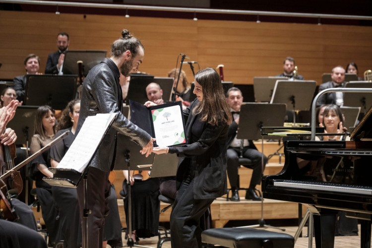 Dünyamızın sürdürülebilirliği için sanatta yeni bir gelenek başlatıyor