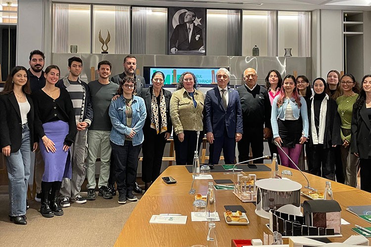 Genç yetenekler doğal taşa yön veriyor