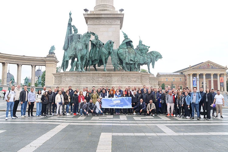 Başarılı Acenteleriyle Budapeşte ve Viyana'da Buluştu