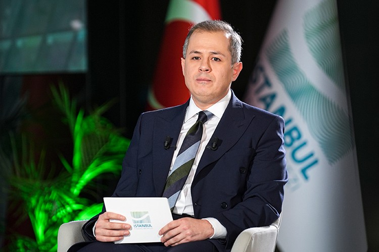 "Gençler ülkenin en önemli avantajlarından biri"
