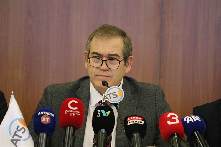 Antalya'da bu yıl 20 milyon turist beklentisi