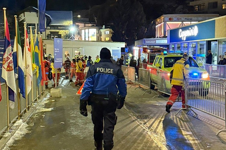 Davos'ta yangın alarmı!.. Toplantı alanı tahliye edildi!