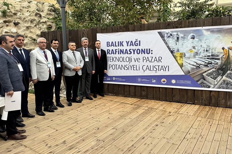 Sinop'ta balık yağı sektörü masaya yatırıldı