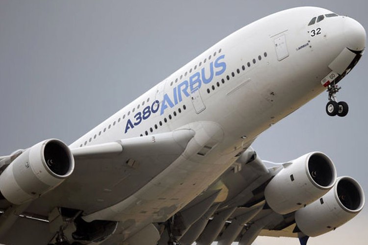 Rusya'da uçuşlarını durduran şirket sayısı artıyor