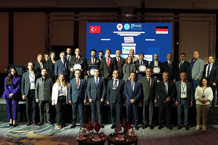 İstanbul Ekonomi Zirvesi Berlin'de gerçekleşti