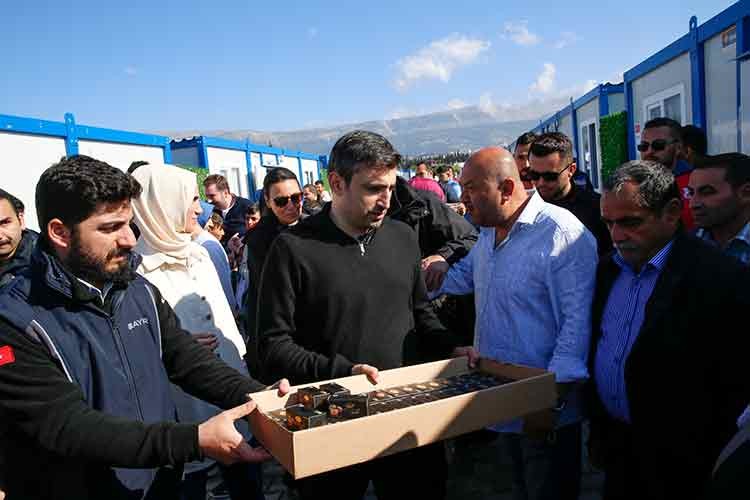 Konteyner Kent'te bayramlaşma