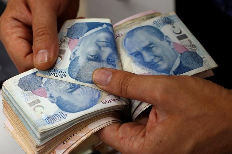 Bayram ikramiyesi 1.100 TL