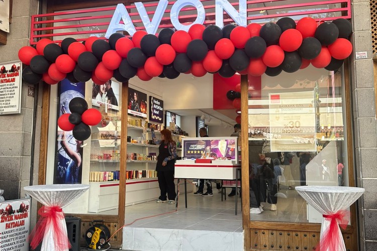 Avon, Diyarbakır'daki ilk satış noktasının açılışını yaptı