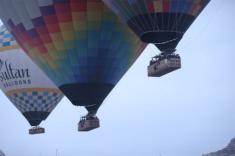 Kapadokya'ya gelen 6 turistten 1'i bölgeyi balonla keşfetti