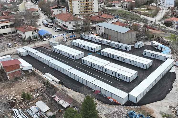 Doğanşehir'de konteyner çarşının kurulumu tamamlandı