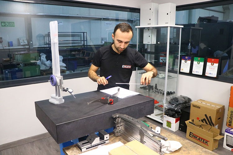 Ürettiği kalıpları Rusya'ya ihraç ediyor