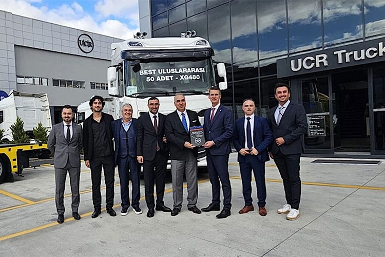 Best 50 adet DAF XG araç aldı