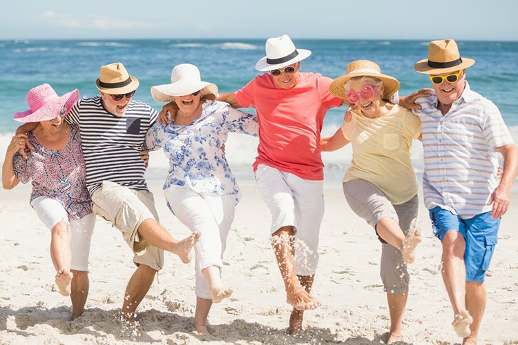 Pandemiye rağmen dünyada insanların yarıdan çoğu mutlu