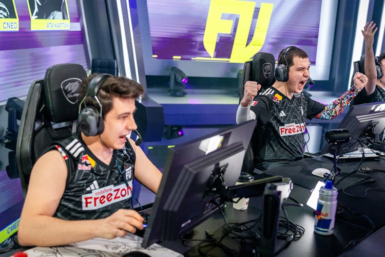 VALORANT Champions Tour 2024'te Dev Derbinin Galibi Red Bull Takımı FUT Esports Oldu