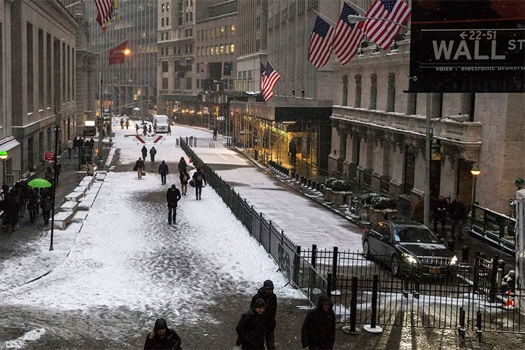 New York borsası düşüşle açıldı