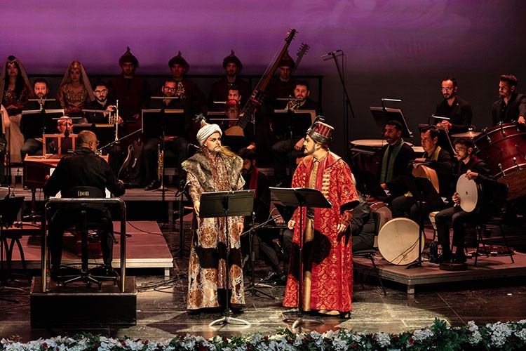 Sultans of the Opera Sahnedeydi..