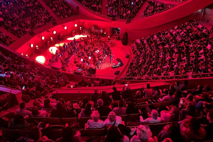 İstanbul Night Flight müziğin yıldızlarını ağırlıyor