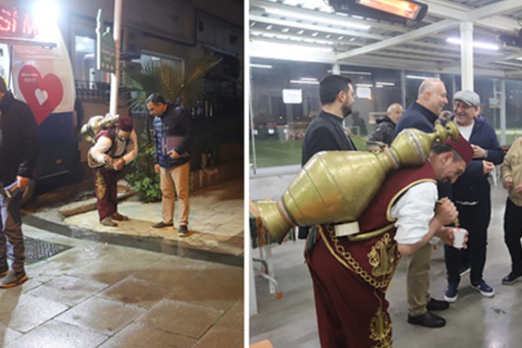 KARTAL BELEDİYESİ'NDEN TERAVİH NAMAZI SONRASI CAMİLERDE ŞERBET VE LOKUM İKRAMI