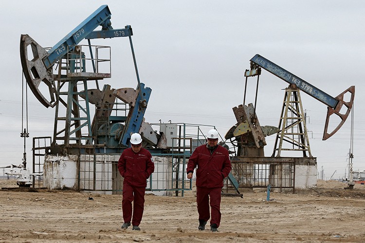 Rusya'ya yaptırım sözü petrol fiyatını artırdı