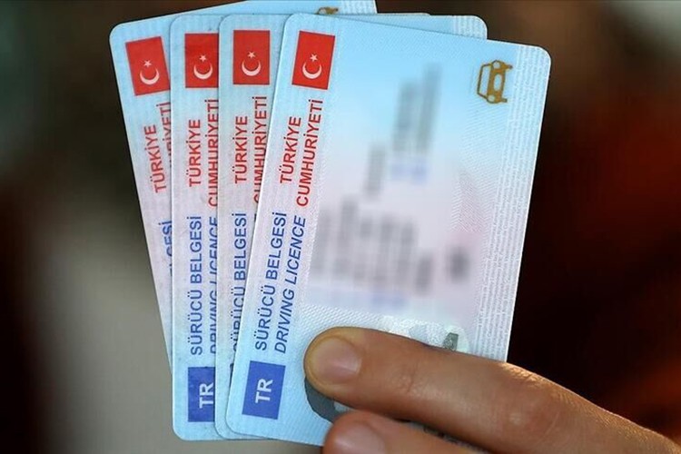 Ehliyet yenileme ücretleri belli oldu
