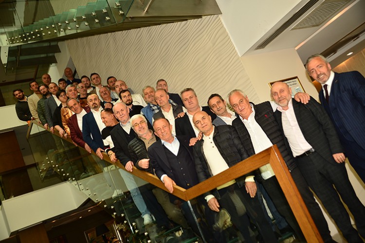 Ali Ağa'dan bin kişilik İstanbul çıkarması