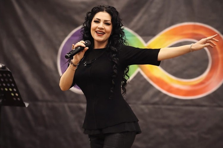 Şahsenem'den anlamlı konser