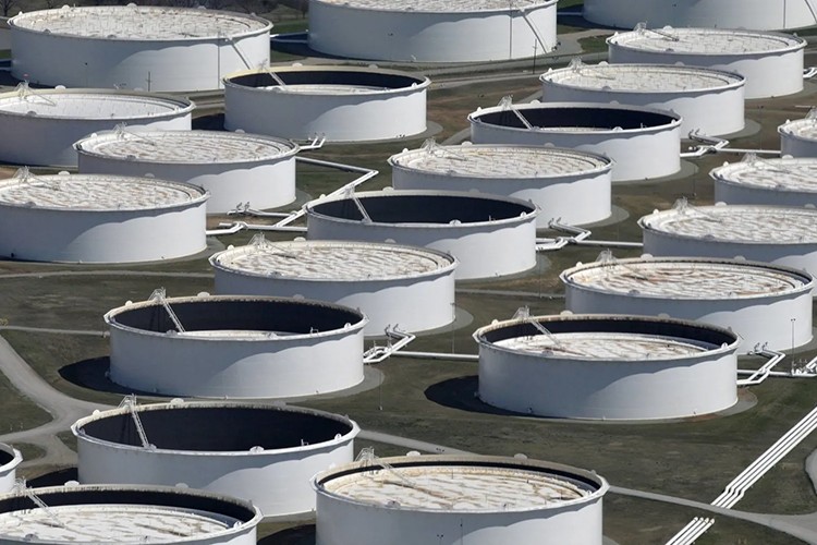 Hürmüz risklerine karşı petrol depolama alternatifi öne çıkıyor