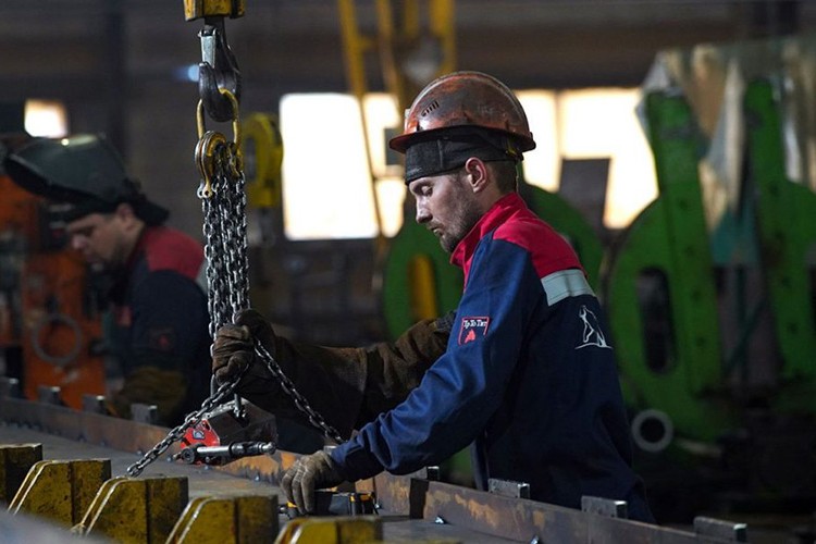 Rusya'da imalat sanayi son 13 ayın en düşük seviyesinde