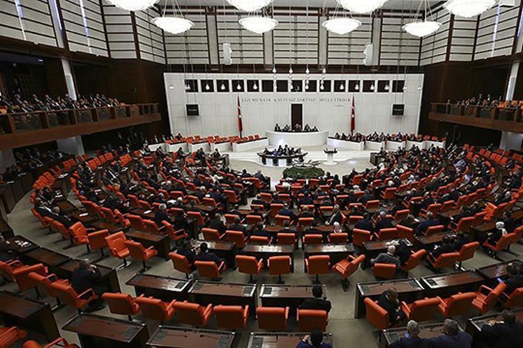 Memur ve emekliye ek zam teklifi Meclis'te